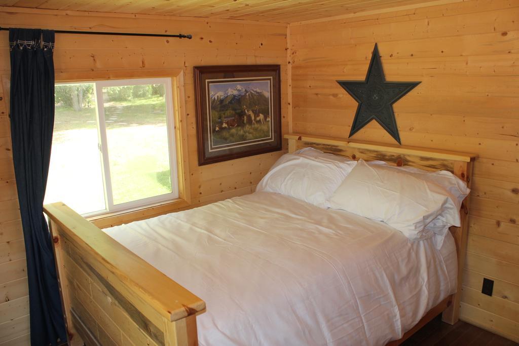 Sevier River Ranch & Cattle Company Villa Hatch Room photo